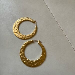 COACH Gold Hoop Earrings With C’s